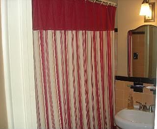3rd image of 38 Laurel Pl APT 6J