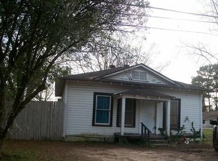 601 E Arnold St, Waldo, AR 71770
