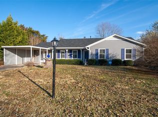 1836 Greencedar Ln, Winston Salem, NC 27127