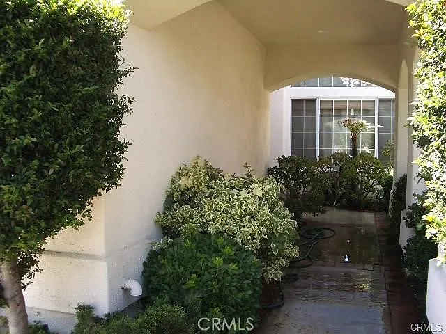 13311 Saratoga Dr — Photo 2