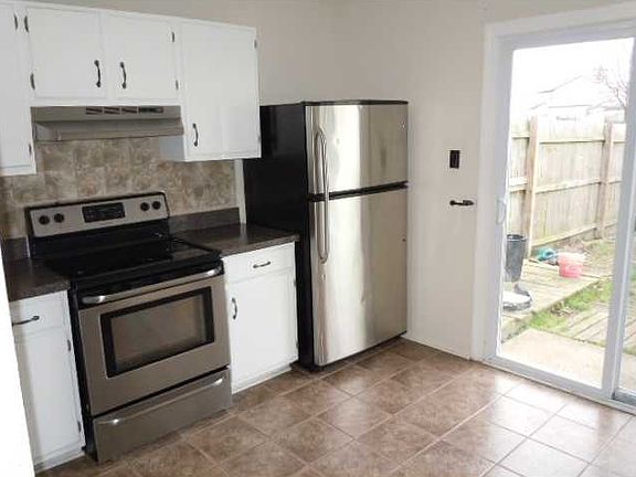 2nd image of 1435 Sangaree Cir