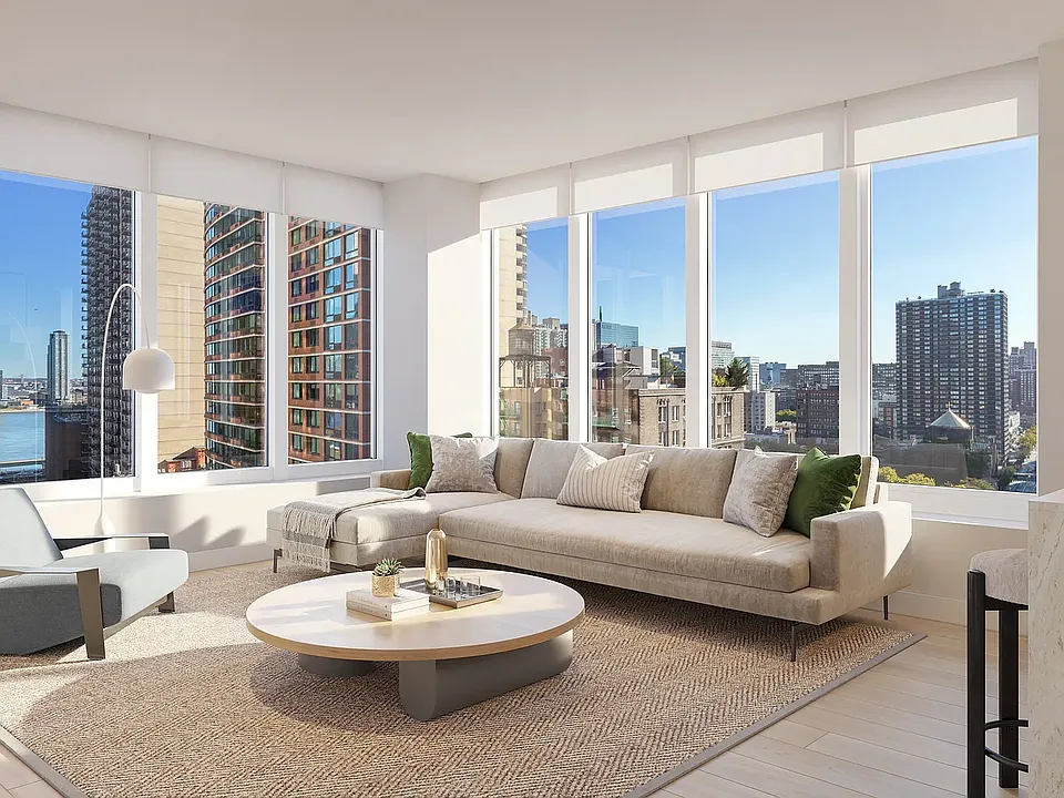 255 E 39th St #Penthouse 1C