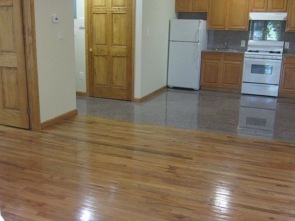 2nd image of 3019 32nd St APT 2