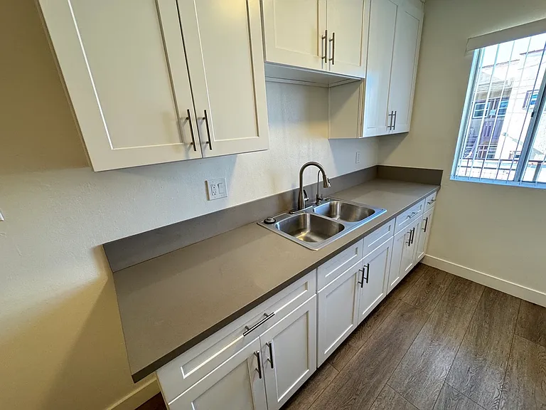 311 E Maple St #6B — Photo 15