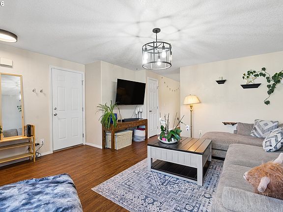 4th image of 1172 Joels Pl