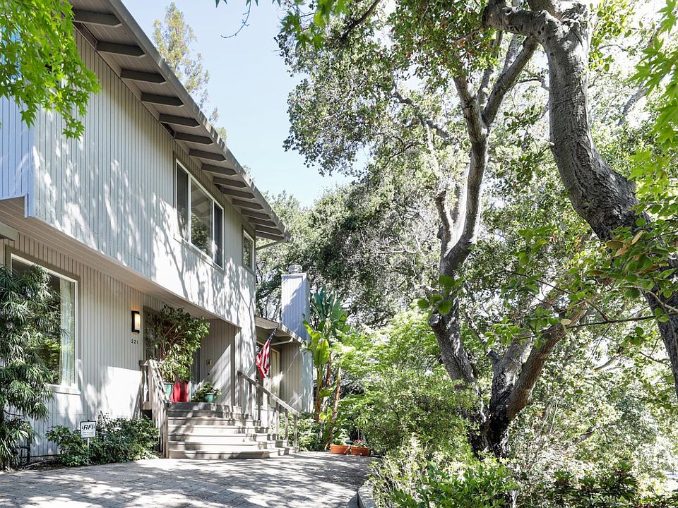 1st image of 221 Vista Del Mar