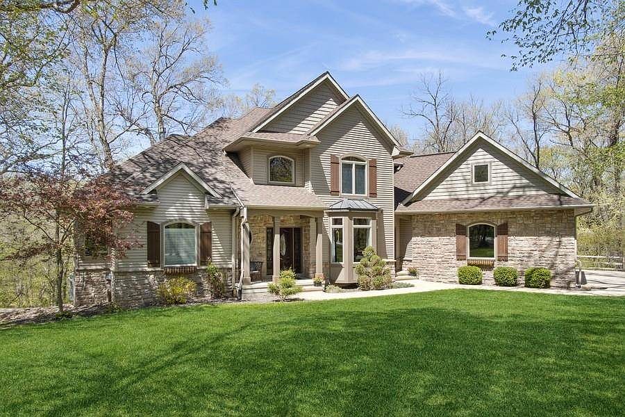 1st image of 3772 Oak Ln NE