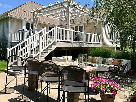 5th image of 214 Bay Circle Ct