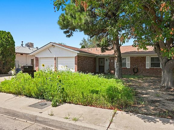 3rd image of 1913 Adonis Ct NE