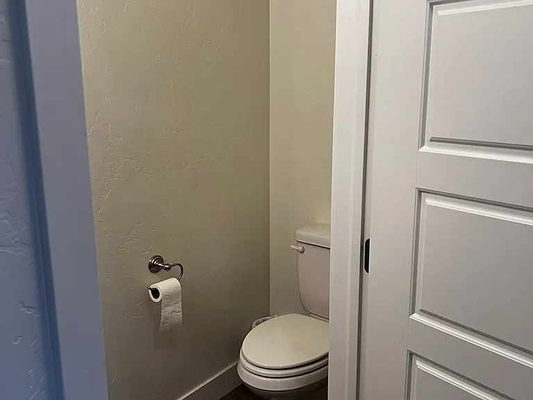 2459 Park Vista St #B — Photo 5