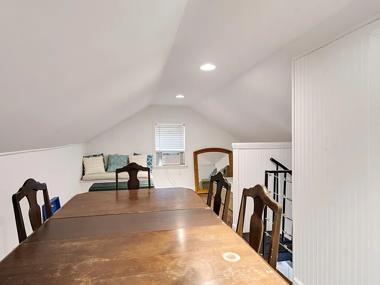 731 Buck St — Photo 10