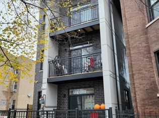 4525 S Prairie Ave #2, Chicago, IL 60653
