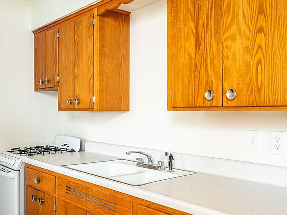 5th image of 3523 Grand Ave S APT 7