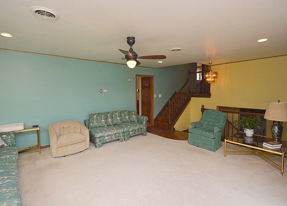 4th image of 10433 Georgia Ln