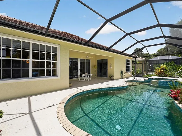 2317 Island Cove Cir — Photo 36