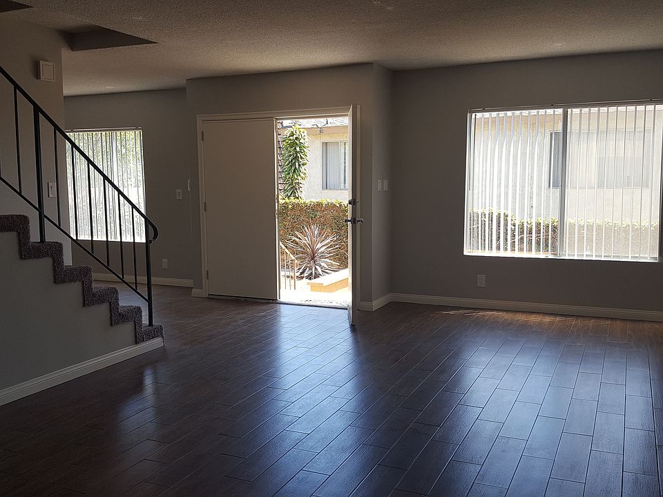 1st image of 2660 E 19th St APT 4