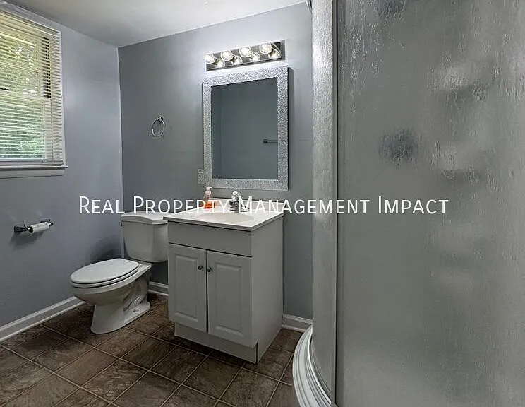 906 Springdale Dr — Photo 24