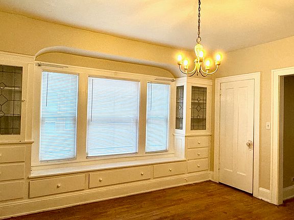 Dining Room - Windows