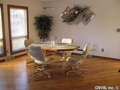 5th image of 8881 Lombardi Dr