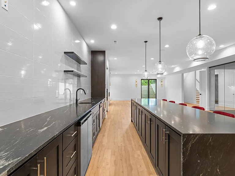 608 Walker Rd — Photo 39