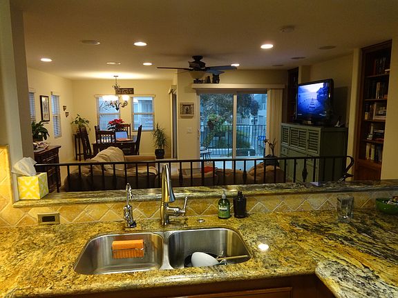 3rd image of 825 San Juan Pl