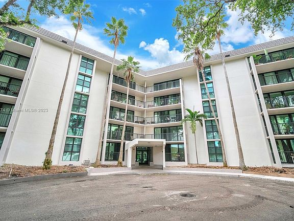 2nd image of 1101 River Reach Dr APT 318