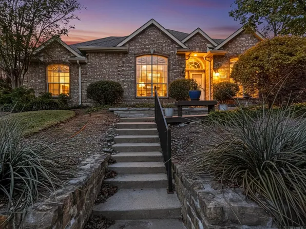 2409 Saddlehorn Dr, Mesquite, TX 75181