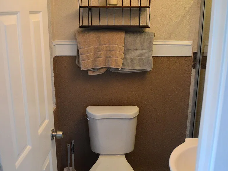 819 Menendez Ct — Photo 6