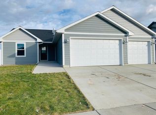 53 38th Ave NE, Great Falls, MT 59404