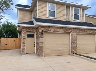 1703 Ash Crescent St, Fort Worth, TX 76104