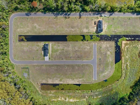 12768 Saint Lucia Dr, Maurepas, LA 70449