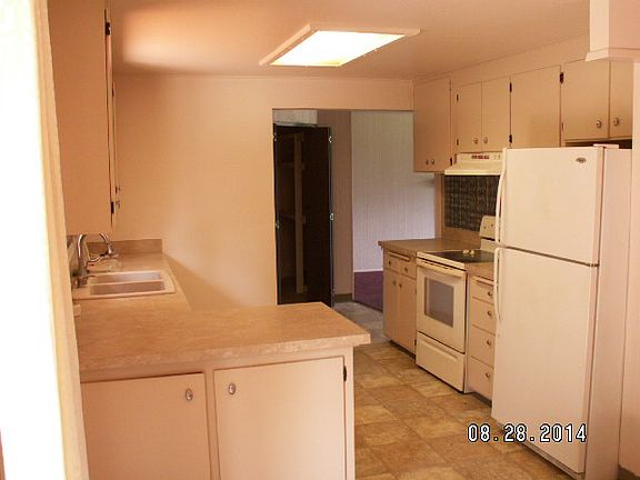 5th image of 18002 19th Ave NE