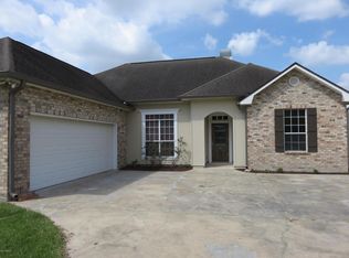 121 Bridgeport Ln, Carencro, LA 70520