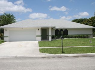 145 Sunflower Cir, Royal Palm Beach, FL 33411