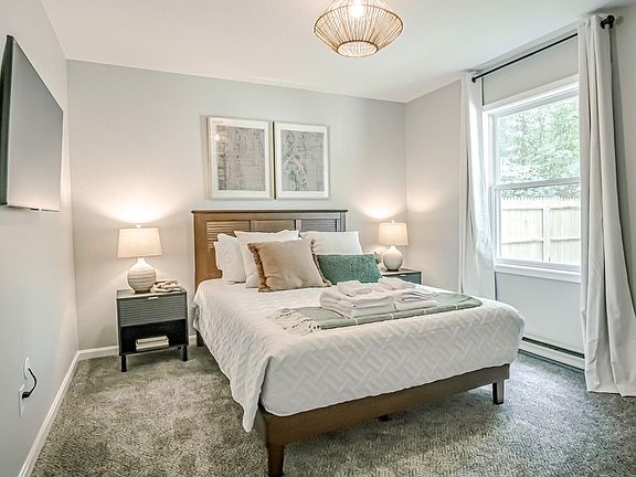 5th image of 1132 Elm Ave