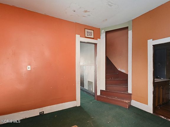 4th image of 461 W Tiffin St