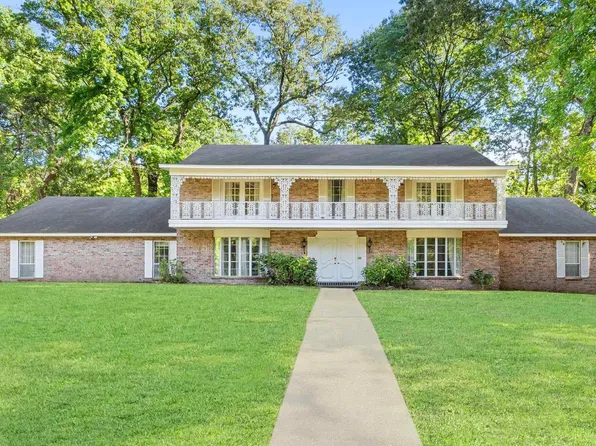 38 Dogwood Lake Dr, Texarkana, TX 75503