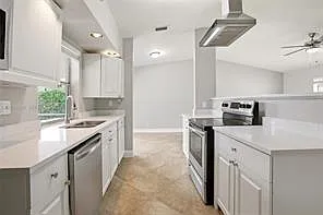827 NW 87th Ave — Photo 7