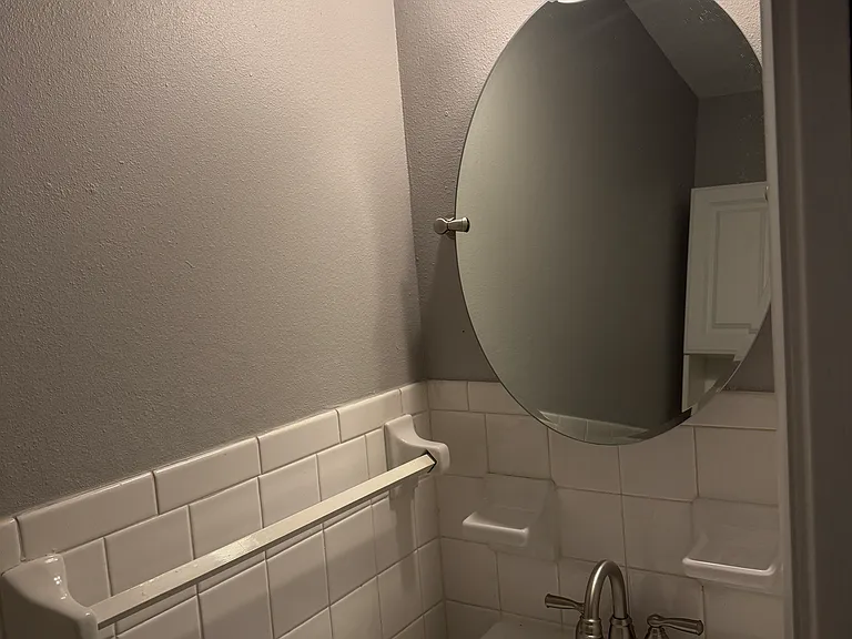 213 S Bradford Ave — Photo 10