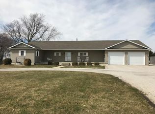 500 N State Rd, Fairmount, IL 61841