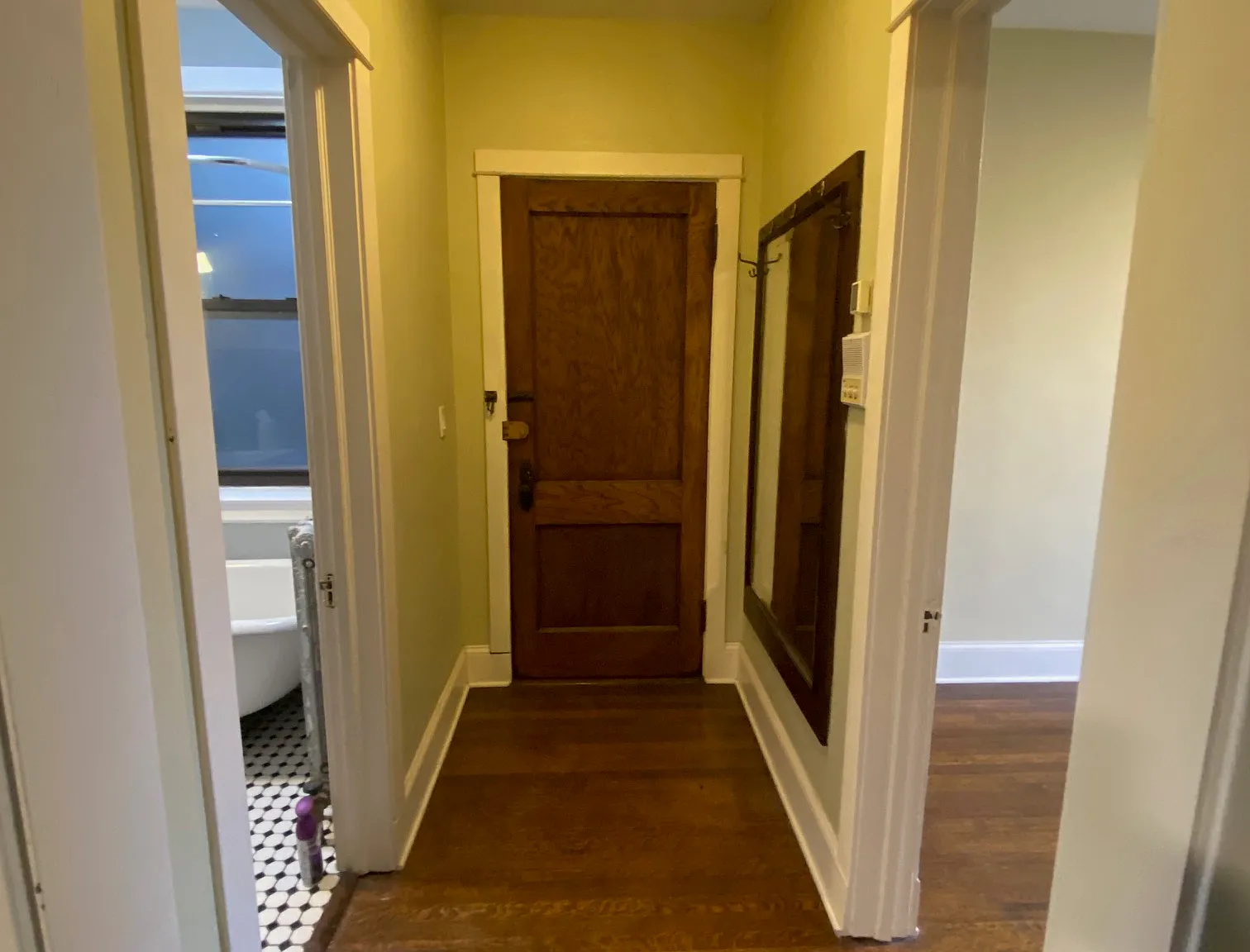 2 bed, 1.0 bath, 850 sqft, $2,250 — Photo 2