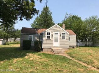 234 W Parsons Ave, Watervliet, MI