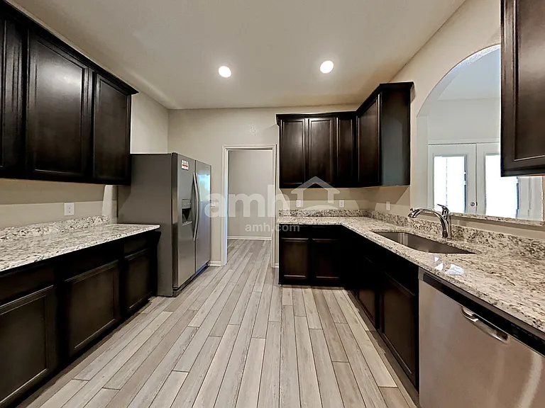 12887 Shoreline Dr — Photo 4