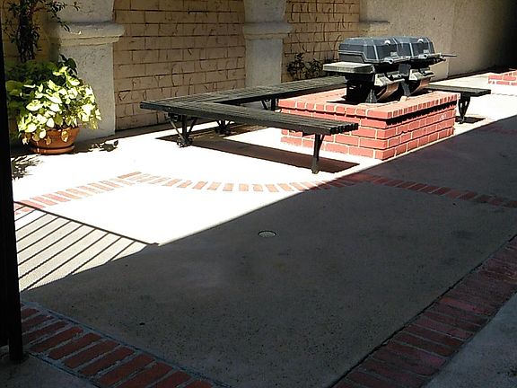 4th image of 6907 Whitsett Ave APT 205