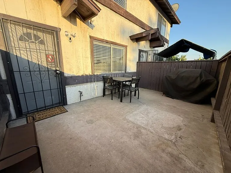 322 Decatur St — Photo 9
