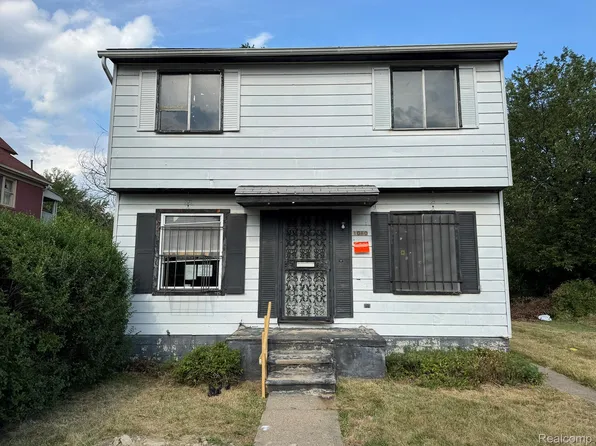 1060 Chalmers St, Detroit, MI 48215