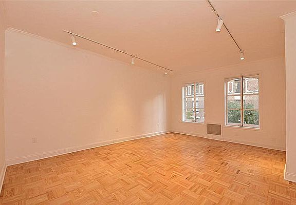 3rd image of 49 E 63rd St #5