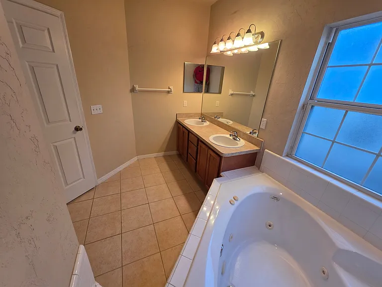 1522 NW 120th Way — Photo 7