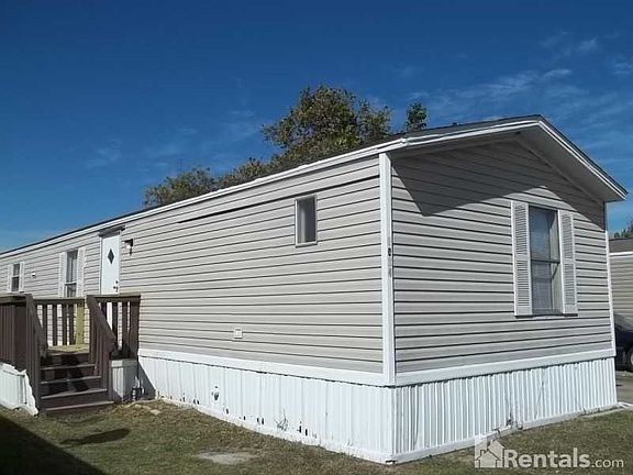 3rd image of 1024 Cardinal Dr