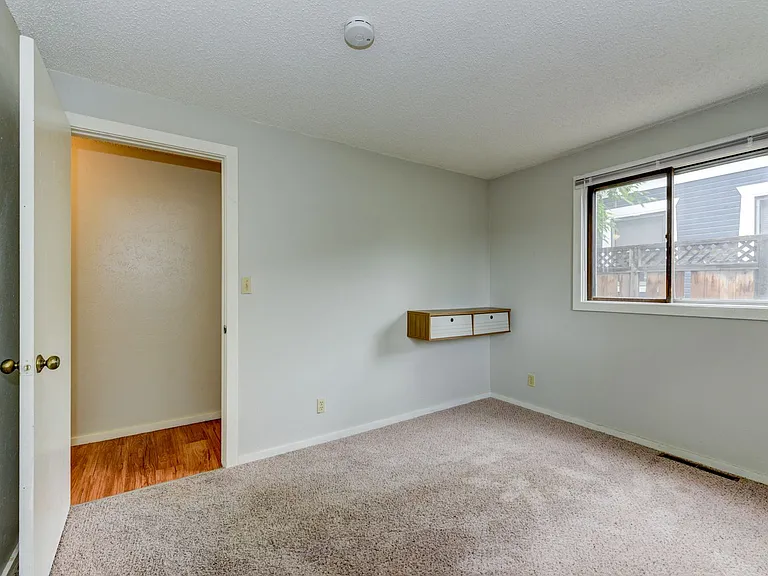 840 North St — Photo 36